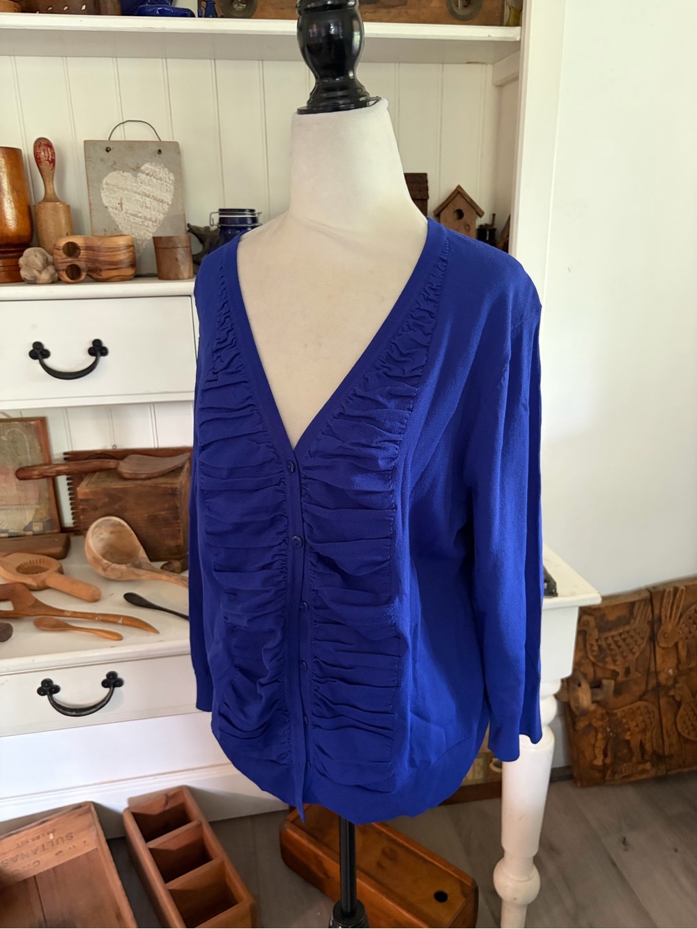 Cable & Gauge Women's Royal Blue Ruffle-Front Button Cardigan